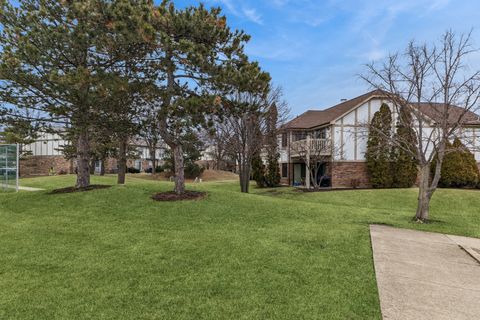 Tiny photo for 9166 Clairmont Court #9166, Orland Park, IL 60462 (MLS # 12545642)