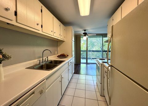 Tiny photo for 5600 Hillcrest Lane #1K, Lisle, IL 60532 (MLS # 12534391)