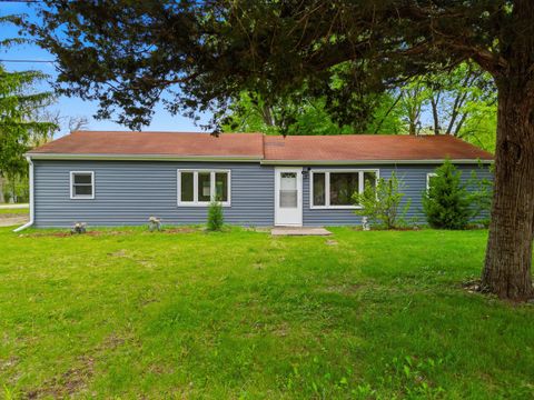 Photo of 4924 N Wendorf Road, Monroe Center, IL 61052 (MLS # 12640429)