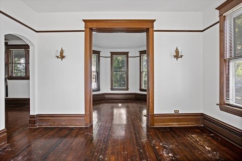 Tiny photo for 1317 W Byron Street, Chicago, IL 60613 (MLS # 12500009)