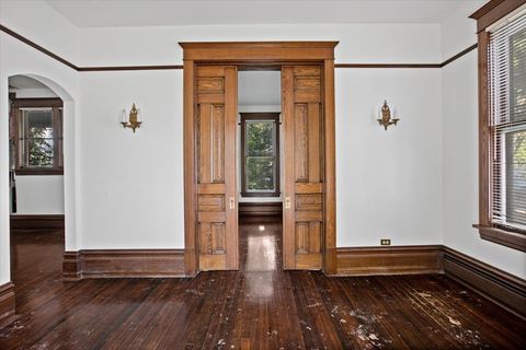 Tiny photo for 1317 W Byron Street, Chicago, IL 60613 (MLS # 12500009)