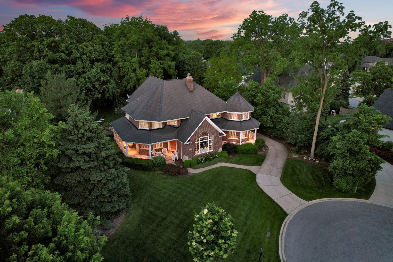 70 Forest Avenue