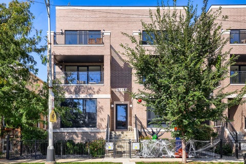 Photo of 1648 W Diversey Parkway #2E, Chicago, IL 60614 (MLS # 12780512)