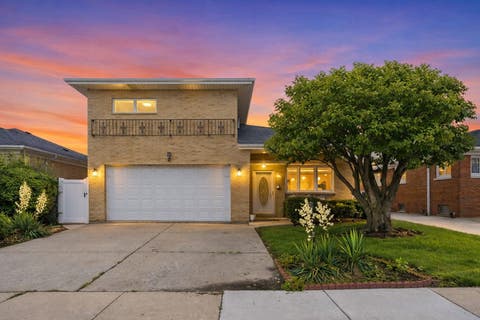 Photo of 10623 WINDSOR Drive, Westchester, IL 60154 (MLS # 12697700)