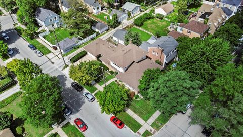 Tiny photo for 8100 LOWELL Avenue, Skokie, IL 60076 (MLS # 12499463)