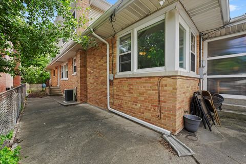 Tiny photo for 8100 LOWELL Avenue, Skokie, IL 60076 (MLS # 12499463)