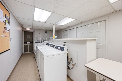 Tiny photo for 609 W Stratford Place #3B, Chicago, IL 60657 (MLS # 12587754)