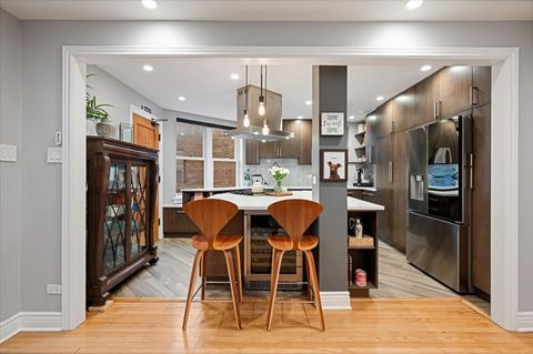 Tiny photo for 609 W Stratford Place #3B, Chicago, IL 60657 (MLS # 12587754)