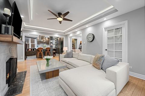 Tiny photo for 609 W Stratford Place #3B, Chicago, IL 60657 (MLS # 12587754)