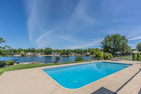 Tiny photo for 1866 Berry Lane, Des Plaines, IL 60018 (MLS # 12688214)