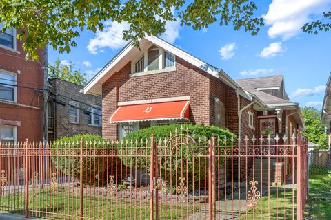 Photo of 7444 S Merrill Avenue, Chicago, IL 60649 (MLS # 12476204)