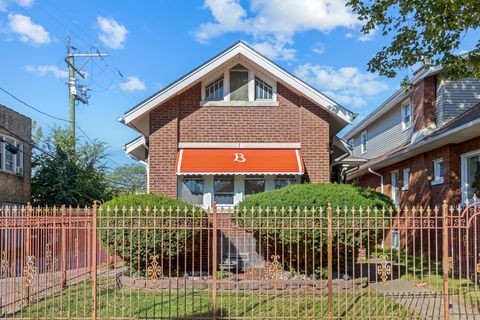 Tiny photo for 7444 S Merrill Avenue, Chicago, IL 60649 (MLS # 12476204)