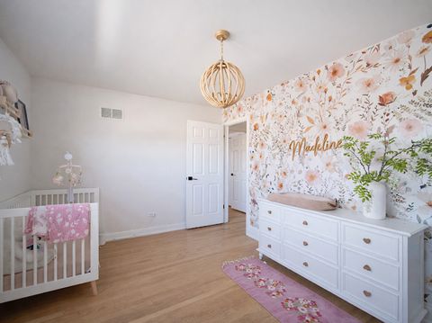 Tiny photo for 9133 S Meade Avenue, Oak Lawn, IL 60453 (MLS # 12589111)