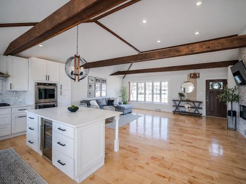 Tiny photo for 9133 S Meade Avenue, Oak Lawn, IL 60453 (MLS # 12589111)