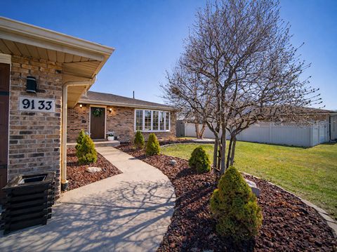 Tiny photo for 9133 S Meade Avenue, Oak Lawn, IL 60453 (MLS # 12589111)