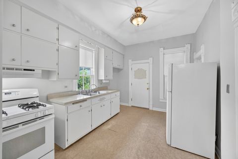 Tiny photo for 10644 S Walden Parkway, Chicago, IL 60643 (MLS # 12677291)