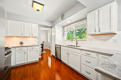Tiny photo for 6930 Blue Flag Avenue, Woodridge, IL 60517 (MLS # 12719700)