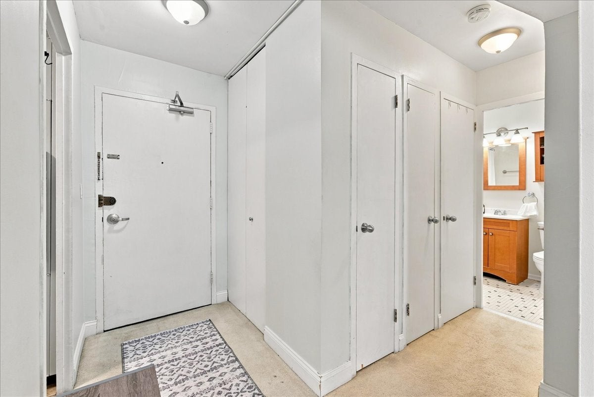 6301 N Sheridan Road 3D