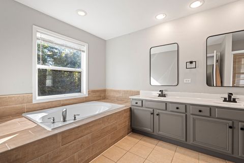 Tiny photo for 517 Meadowwood Lane, Oswego, IL 60543 (MLS # 12525846)