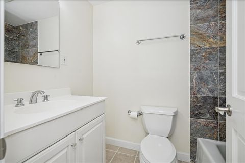 Tiny photo for 2426 N Kennicott Drive #1B, Arlington Heights, IL 60004 (MLS # 12483313)