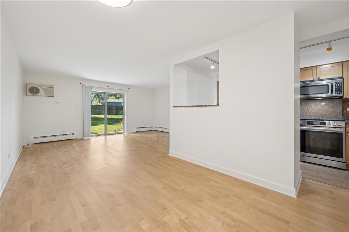 2426 N Kennicott Drive 1B