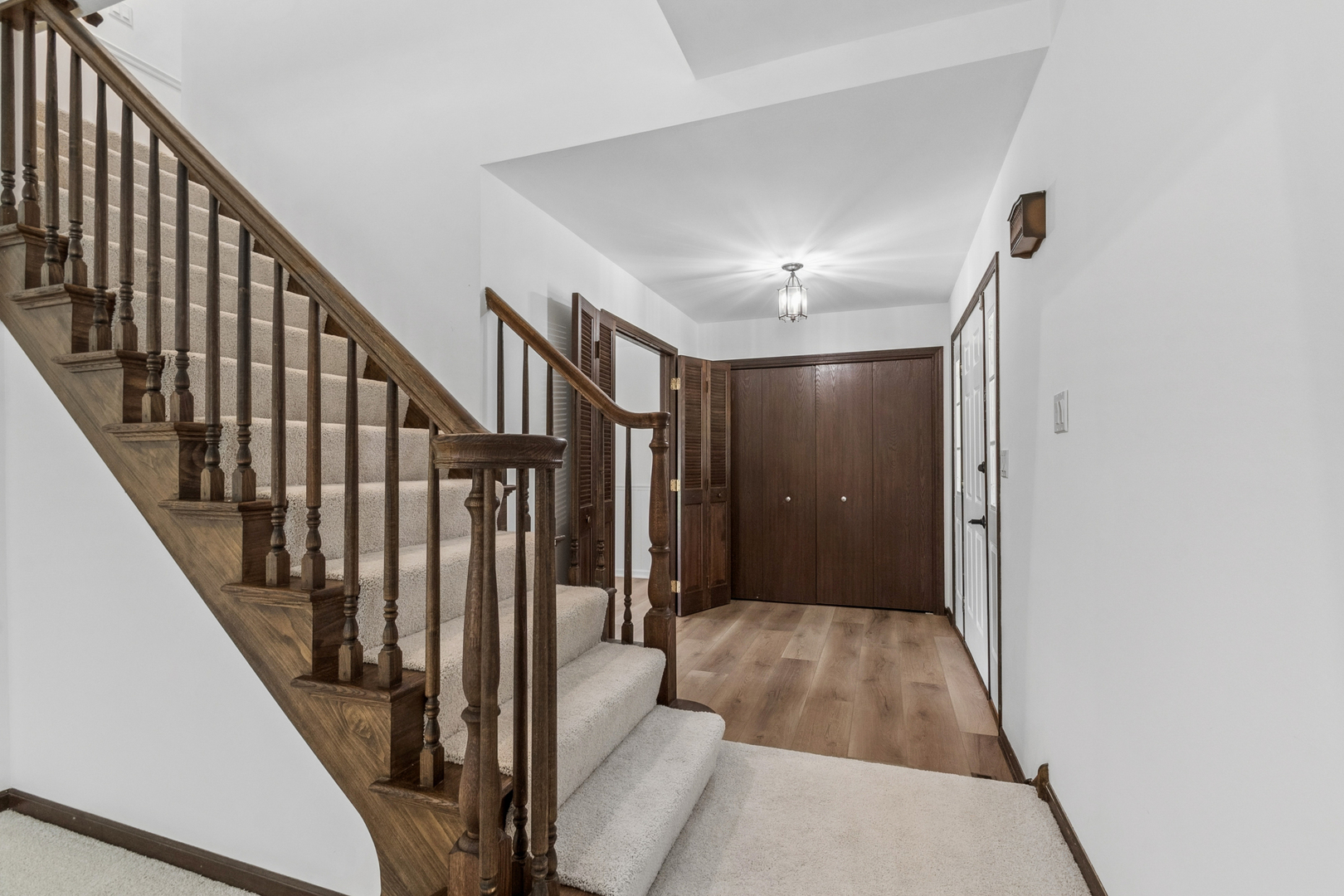 5017 Kenneth Drive