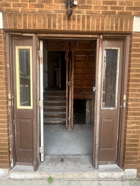 1005 N Springfield Avenue