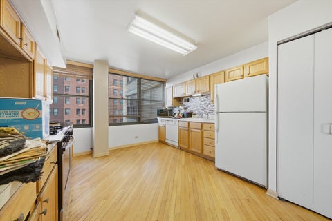 Tiny photo for 6701 S Crandon Avenue #8C, Chicago, IL 60649 (MLS # 12616980)