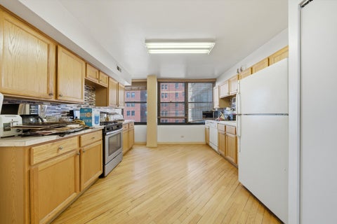 Tiny photo for 6701 S Crandon Avenue #8C, Chicago, IL 60649 (MLS # 12616980)