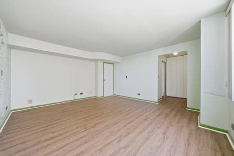 Tiny photo for 6701 S Crandon Avenue #8C, Chicago, IL 60649 (MLS # 12616980)