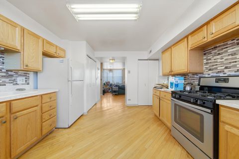 Tiny photo for 6701 S Crandon Avenue #8C, Chicago, IL 60649 (MLS # 12616980)