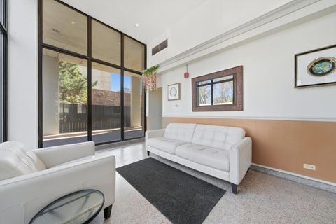 Tiny photo for 6701 S Crandon Avenue #8C, Chicago, IL 60649 (MLS # 12616980)