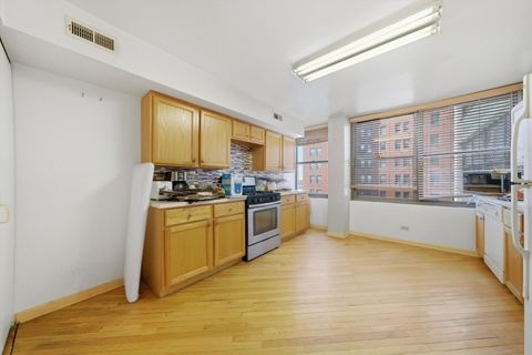 Tiny photo for 6701 S Crandon Avenue #8C, Chicago, IL 60649 (MLS # 12616980)