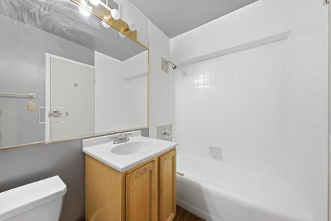 Tiny photo for 6701 S Crandon Avenue #8C, Chicago, IL 60649 (MLS # 12616980)