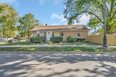 Photo of 100 S Midland Avenue, Joliet, IL 60436 (MLS # 12507979) Photo of 100 S Midland Avenue, Joliet, IL 60436 (MLS # 12507979)