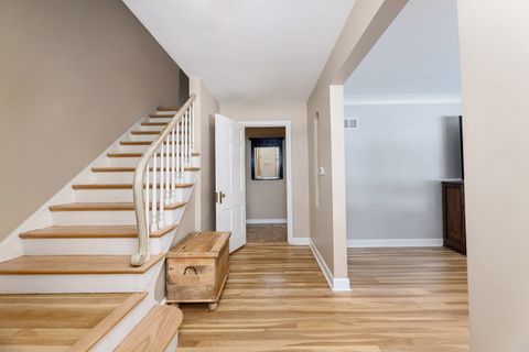 Tiny photo for 259 Cornell Avenue, Des Plaines, IL 60016 (MLS # 12610922)