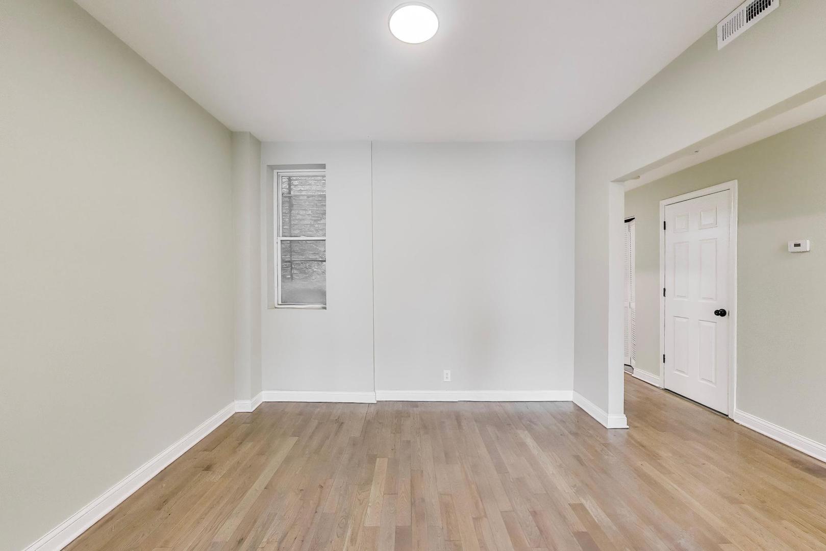 4330 S Langley Avenue