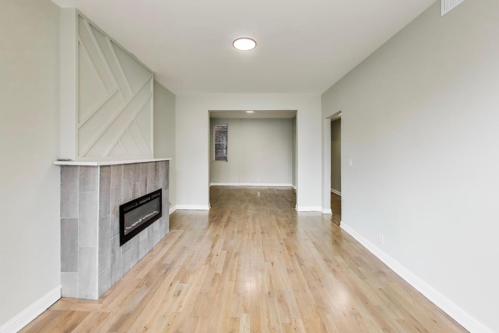 4330 S Langley Avenue