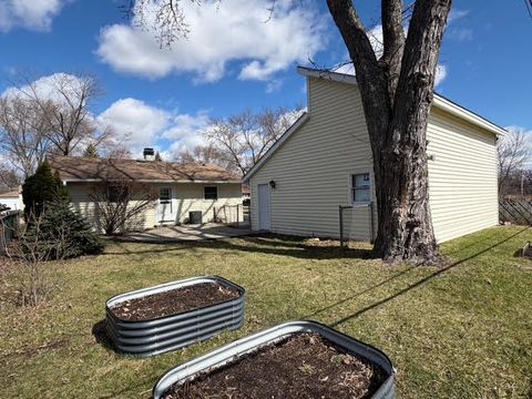 Tiny photo for 111 Cedar Circle, Streamwood, IL 60107 (MLS # 12595246)