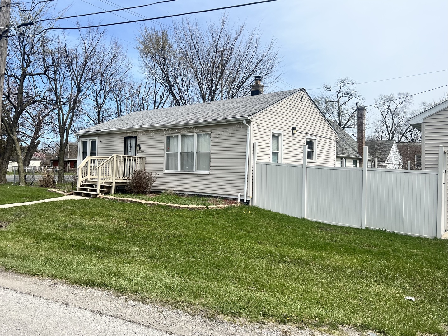 Listing image 1