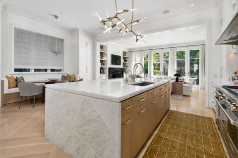 Tiny photo for 2334 N Cleveland Street, Chicago, IL 60614 (MLS # 12385519)