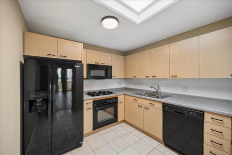 Tiny photo for 1580 SHERMAN Avenue #PH08, Evanston, IL 60201 (MLS # 12755385)