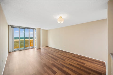Tiny photo for 1580 SHERMAN Avenue #PH08, Evanston, IL 60201 (MLS # 12755385)