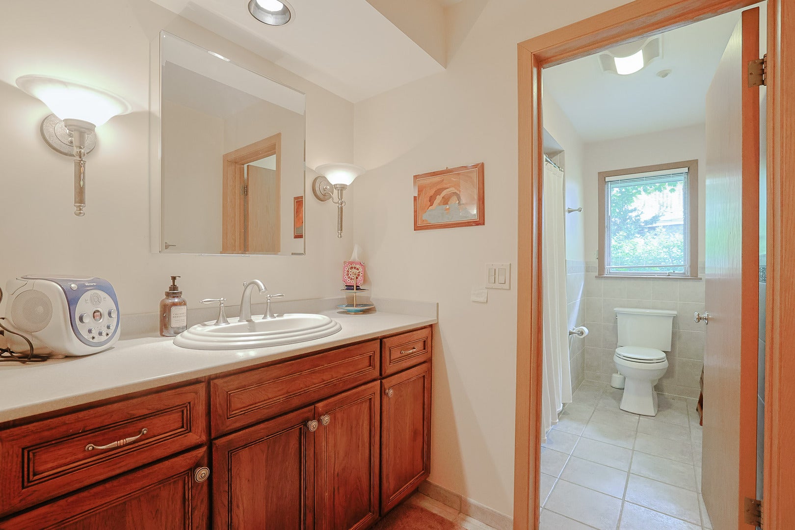 9 Camelot Dr, Oak Brook, IL, 60523, USA, 4 Bedrooms Bedrooms, ,4 BathroomsBathrooms,Residential,Active,9 Camelot Dr,12718210
