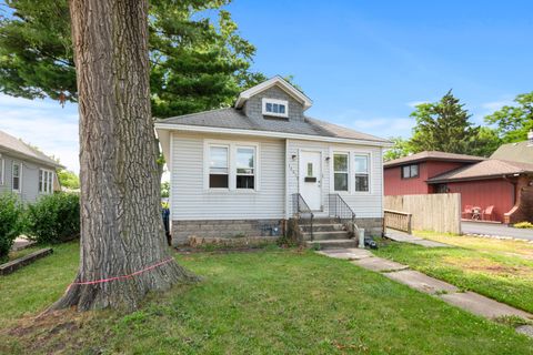 Tiny photo for 14612 Kolmar Avenue, Midlothian, IL 60445 (MLS # 12424022)