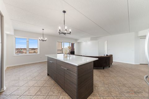 Tiny photo for 5555 N Cumberland Avenue #803, Chicago, IL 60656 (MLS # 12531174)