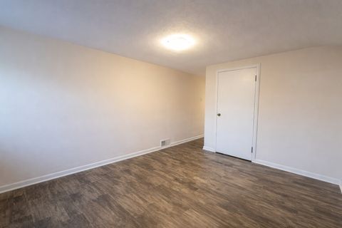 Tiny photo for 9810 Menard Avenue, Oak Lawn, IL 60453 (MLS # 12521526)