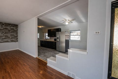 Tiny photo for 9810 Menard Avenue, Oak Lawn, IL 60453 (MLS # 12521526)