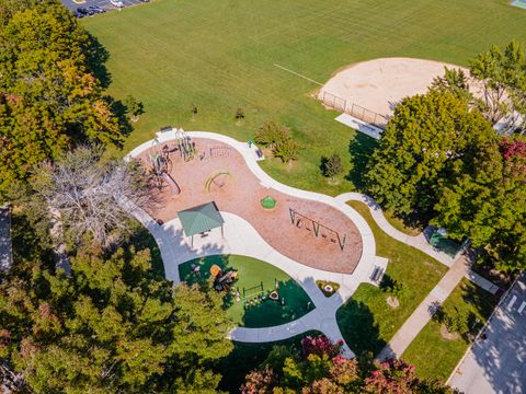 Tiny photo for 1817 E Maya Lane, Mount Prospect, IL 60056 (MLS # 12487550)