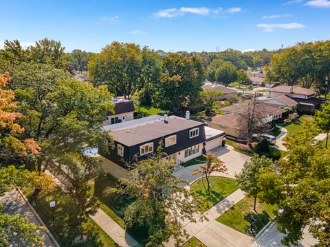 Tiny photo for 1817 E Maya Lane, Mount Prospect, IL 60056 (MLS # 12487550)